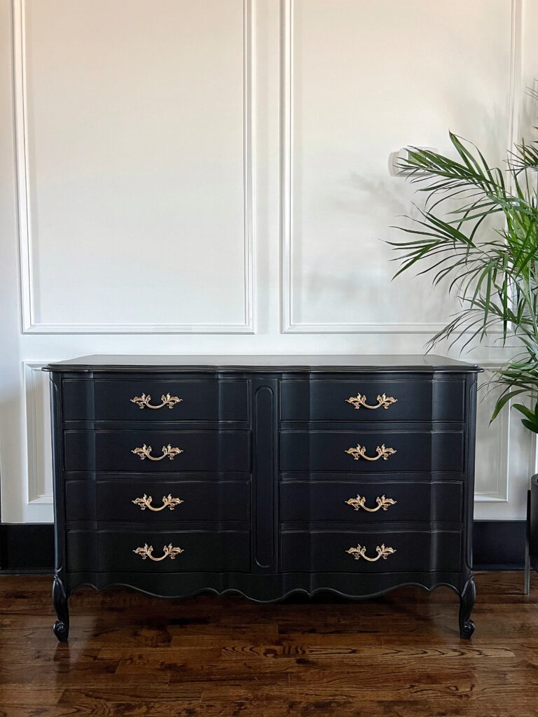 How to paint a Dixie French Provincial dresser black
