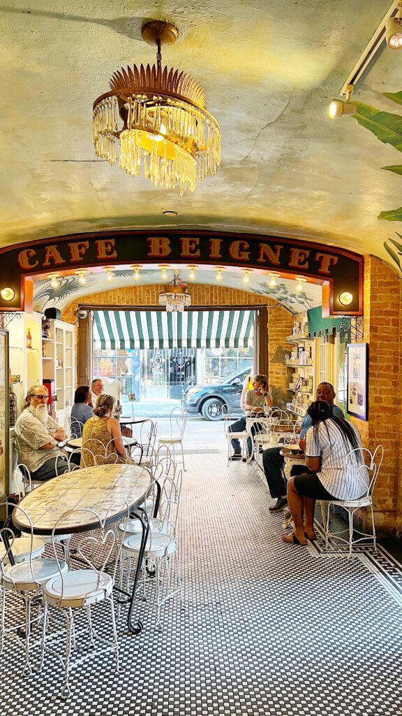 cafe beignet in new orleans