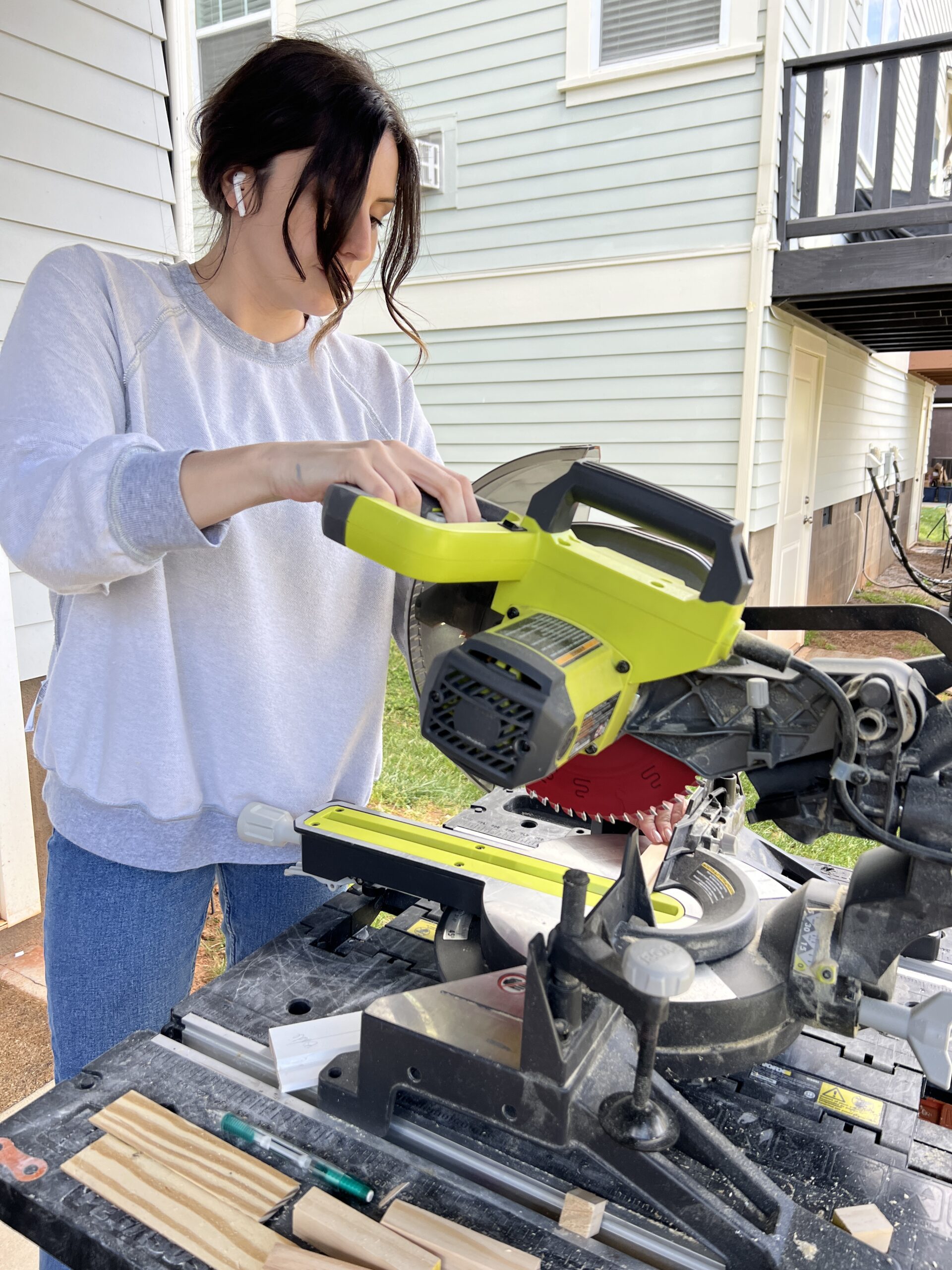 How to Build DIY Thin Floating Shelves (StepbyStep) Our Aesthetic Abode