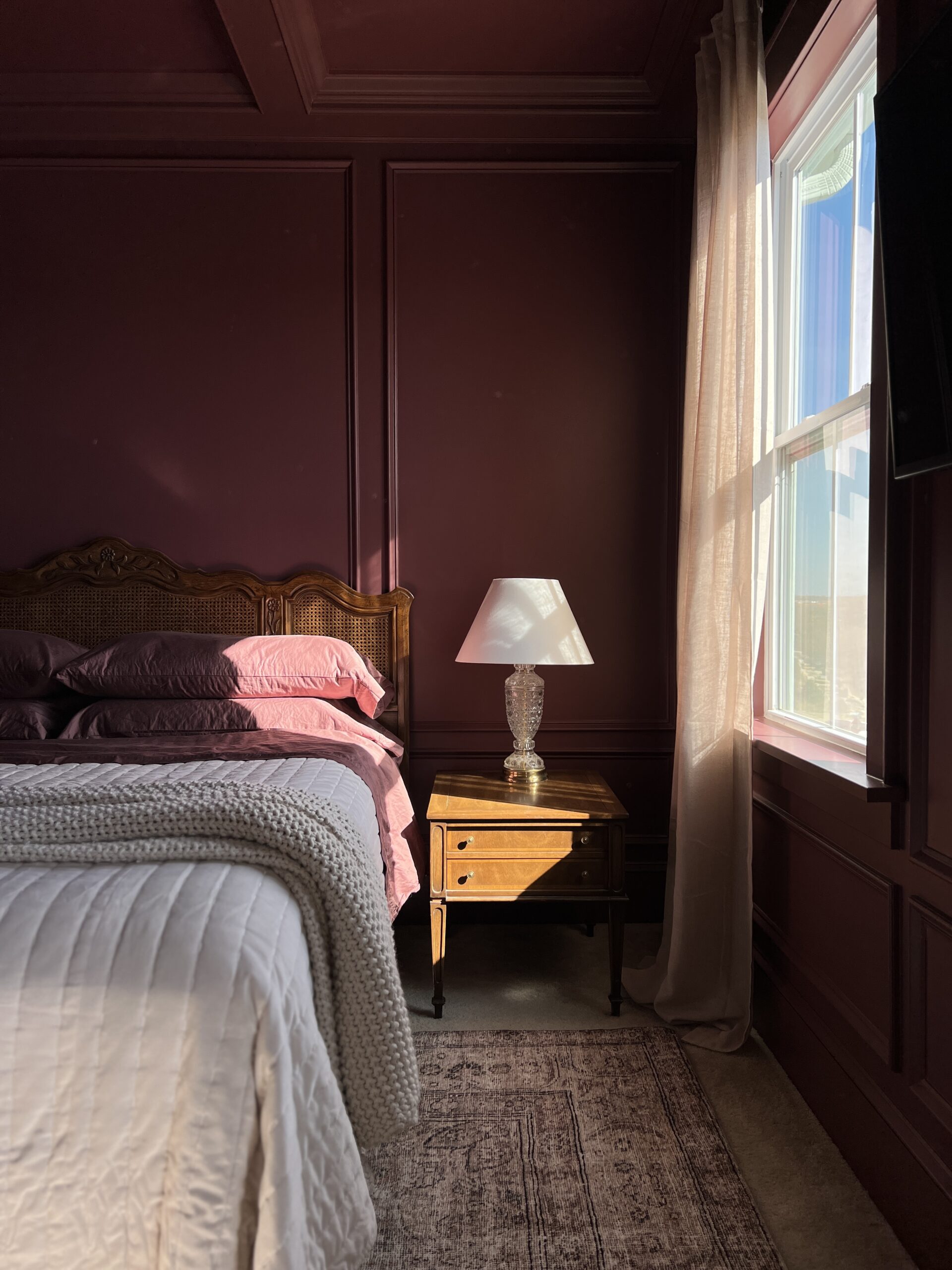 burgundy bedroom walls