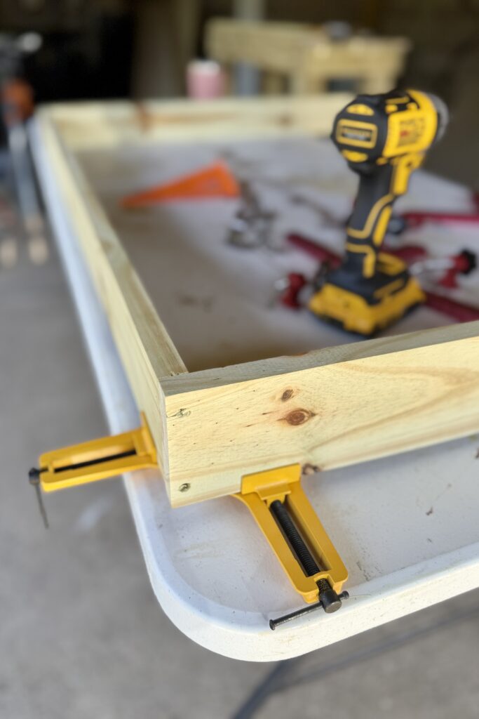 how to build a gardening table