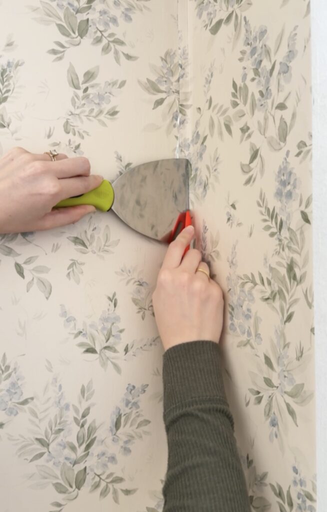 using the double cut method for wallpapering corners