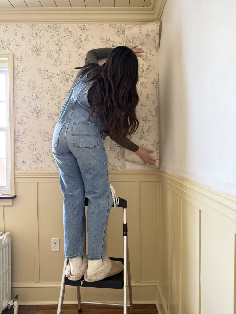 using the double cut method for wallpapering corners